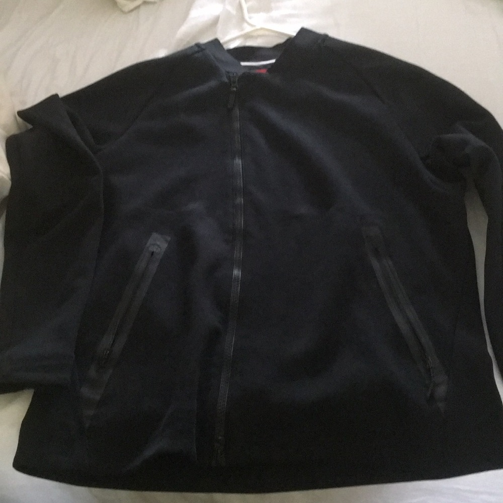 LARGE NWOT NIKE Black Training Jacket